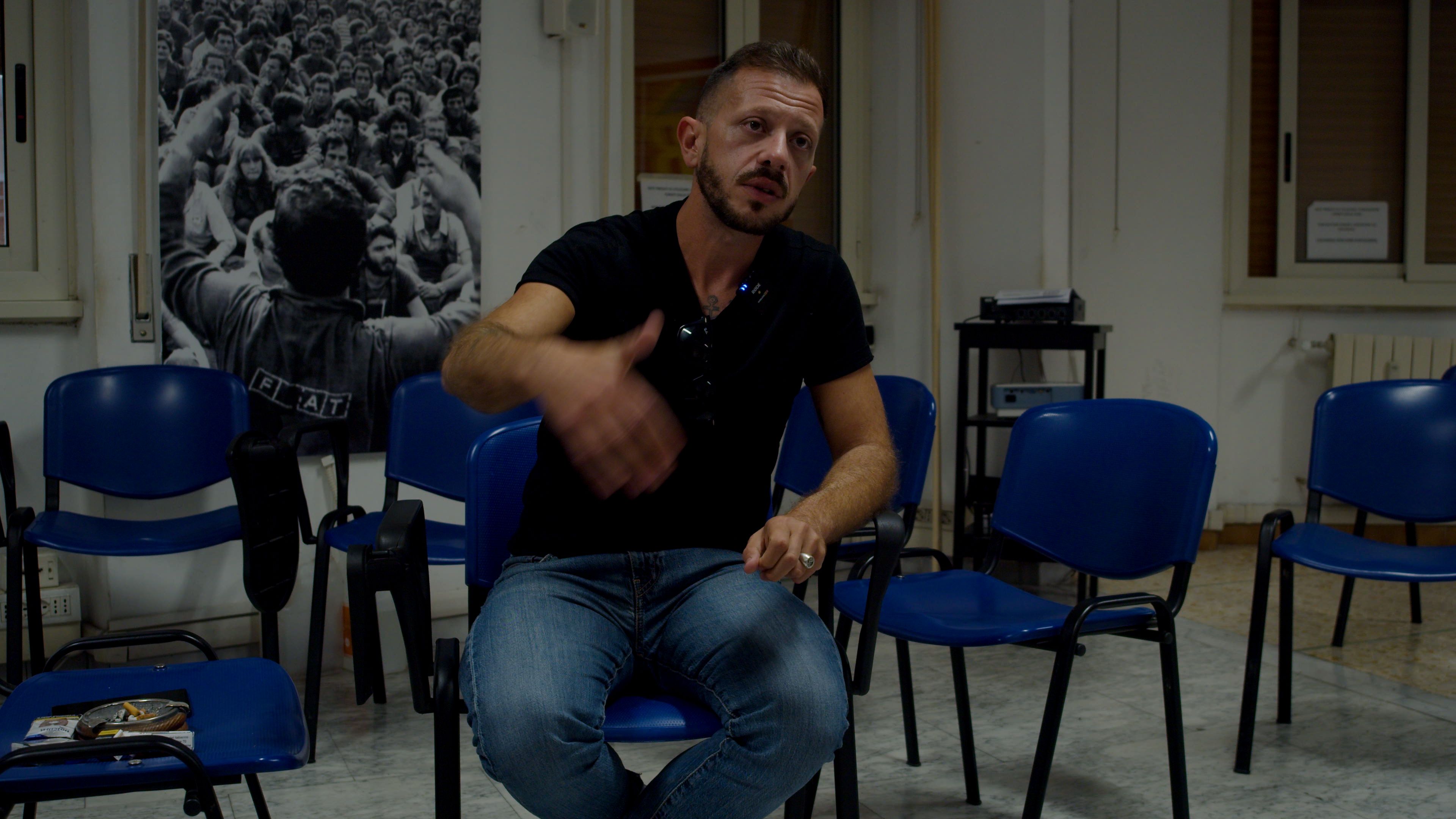 José Nivoi, Hafenarbeiter, Genua